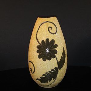 Art pottery hobbyist holland mold vase flowers scrollwork glazed interior